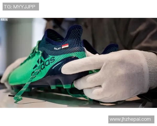 探索X17足球鞋的卓越性能与设计理念助你在赛场上大放异彩 探索X17足球鞋的卓越性能与设计理念助你在赛场上大放异彩